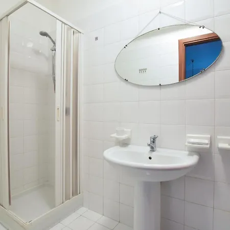 4 Bedroom Stunning In *